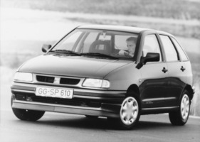Seat Ibiza (1994) - auch die zweite GEneration gab's mit zwei und vier seitlichen Türen