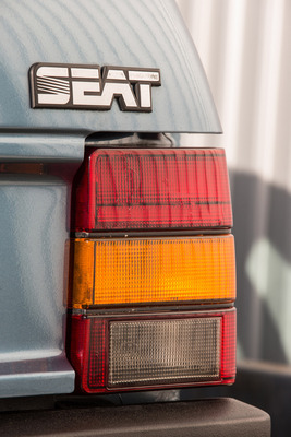 Seat Ibiza GL 1.5i (1989) - schlanke Heckleuchten und damit eine grössere Heckklappe