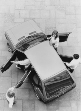 Seat Ibiza GLX 1.5i (1987) - mit vier seitlichen Türen