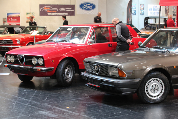 Sechs oder vier Zylinder, bei Alfa Romeo gab's vor 40 Jahren schon beides - Classic Expo Salzburg 2019