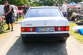 Sehr schön erhaltener Mercedes 190D mit Zweiliter-Diesel und 72 PS – Bockhorner Oldtimermarkt 2025