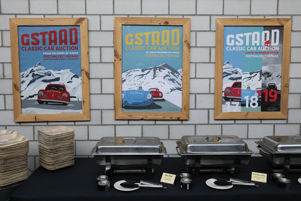 Bild: Seit einigen Jahren gibt es die Dezember-Versteigerung der Oldtimer Galerie in Gstaad