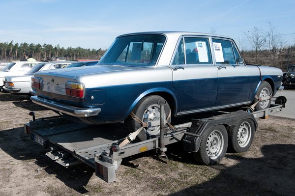Seltener Lancia 2000 an der Veterama 2013