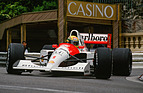 Image: Senna 1991 with full impact at the Monaco GP in front of the casino entrance (Pos 12)