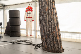 "Sharp dressed man" – ZZ Top