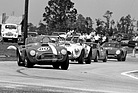 Shelby Cobra (1964) - Berühmte Fahrzeughersteller im Kampf - Cobra, Cobra, Porsche, Ferrari von N.A.R.T. (12 Stunden von Sebring 1964)