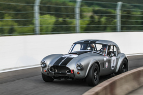 Shelby Cobra 289 (1965) an der Spa Classic 2015 in der Gruppe der Sixties' Endurance
