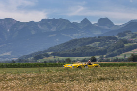 Shelby Cobra 289 (1967) - besser, man konzentriert sich auf die Strasse als auf das Alpenpanorama