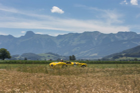 Shelby Cobra 289 (1967) - eine Cobra vor einem Alpen-Panorama