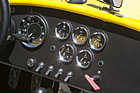 Shelby Cobra 289 (1967) - sogar eine Öltemperatur- und eine Tankanzeige sind eingebaut