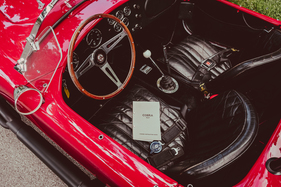 Shelby Cobra 427 (1966) - deutlich mehr Platz im Cockpit als beim Vorgänger 289