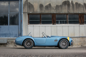 Shelby Cobra 427 (1966) - tiefe Gürtellinie, schöne Linienführung