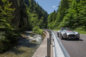 Shelby Cobra 427 S/C (1965) - mit Startnummer 134 an der Ennstal-Classic 2017