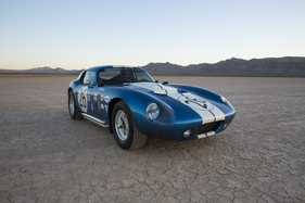 Shelby Cobra Daytona Coupé (mit GFK-Karosserie) (2015) - zum 50. Jubiläum des Shelby-Sieges an der FIA-Weltmeisterschaft 1965