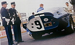 Shelby Cobra Daytona - Selbst das strenge Auge des Gesetzes hat nichts auszusetzen