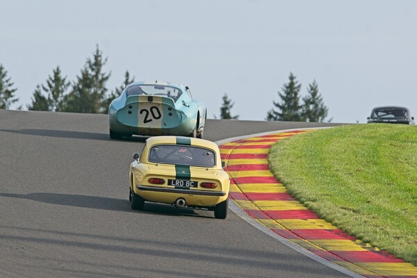 Shelby Cobra Daytona am Spa Six Hours 2023 - Ausgangs der Eau Rouge ist die Sicht auf den kommenden Streckenabschnitt gleich Null
