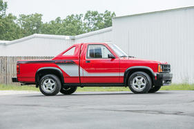 Shelby Dakota (1989) - als Lot 008 an der Bonhams Versteigerung von Scottsdale am 18. Januar 2018