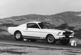 Shelby GT 350 (1965) - Testfahren in Riverside