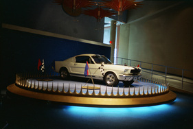 Shelby GT 350 (1965) - an der Weltausstellung im April 1965 Shelby GT 350 (1965) - an der Weltausstellung im April 1965