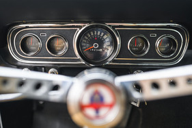 Shelby GT 350-H (1966) – serienmässiger Mustang-Instrumententräger