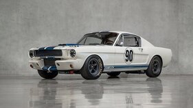 Shelby GT350 R (1965) - als Lot 127 angeboten an der Broad Arrow Auctions Radius Monterey Versteigerung am 17./18. August 2023