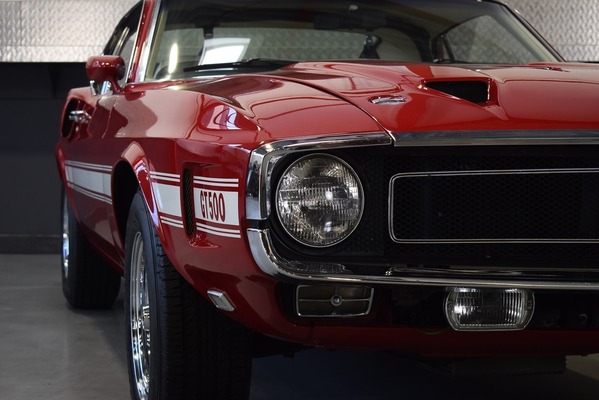 Image: Shelby GT500 Fastback 428CI Cobra Jet Ram-Air V8 (1969) - will be auctioned at the "Exclusive Classic Car" auction by Catawiki until May 9, 2021