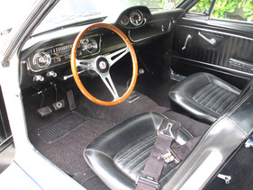 Shelby Mustang GT 350 (1965) - Interieur des 2010 bei RM Auctions für 247'500 Dollar versteigerten GT 350