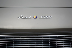 Siata 1300 Coupé 2+2 (1962) - auch vorne sind die Schriftzüge für Fiat und 1300 deutlicher sichtbar als das kleine Siata-Zeichen