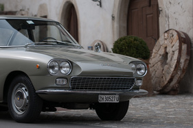 Siata 1300 Coupé 2+2 (1962) - die Frontscheinwerfer sitzen in Höhlen