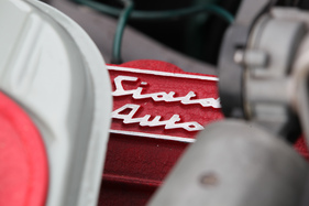 Siata 1300 Coupé 2+2 (1962) - die leistungsgesteigerten Motoren tragen den Siata-Schriftzug mit Stolz