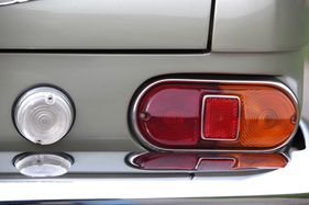 Siata 1300 Coupé 2+2 (1962) - filigrane Heckleuchten, abgesetzte Rückfahrleuchte