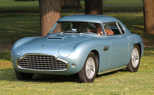 Siata 400 F (1953) - bei diesem Fahrzeug handelt es sich vermutlich um das Ausstellungsfahrzeug von Genf 1953 und vom Turiner Salon desselben Jahres