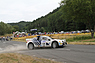Sicherheitsabstand muss sein, denn es kann durchaus vorkommen, dass die Autos von der Spur abkommen. (© Eifel Rallye Festival, 2019) Sicherheitsabstand muss sein, denn es kann durchaus vorkommen, dass die Autos von der Spur abkommen. (© Eifel Rallye Festival, 2019)