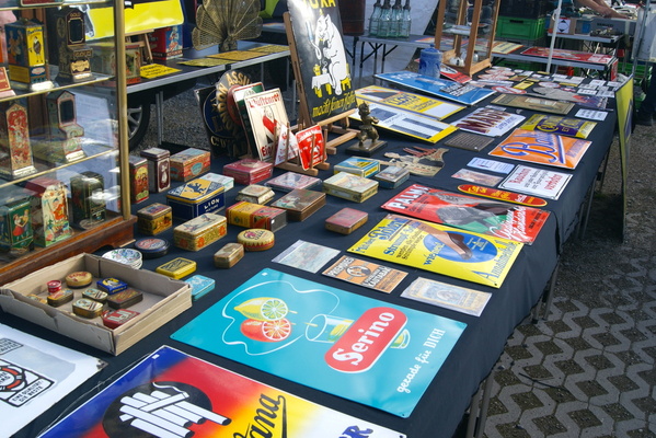 Sie sammeln ausschliesslich Dinge, die mit kaffeekochenden Elefanten zu tun haben? Dann gibt es mindestens ein Emailleschild für Sie – Veterama Mannheim 2022