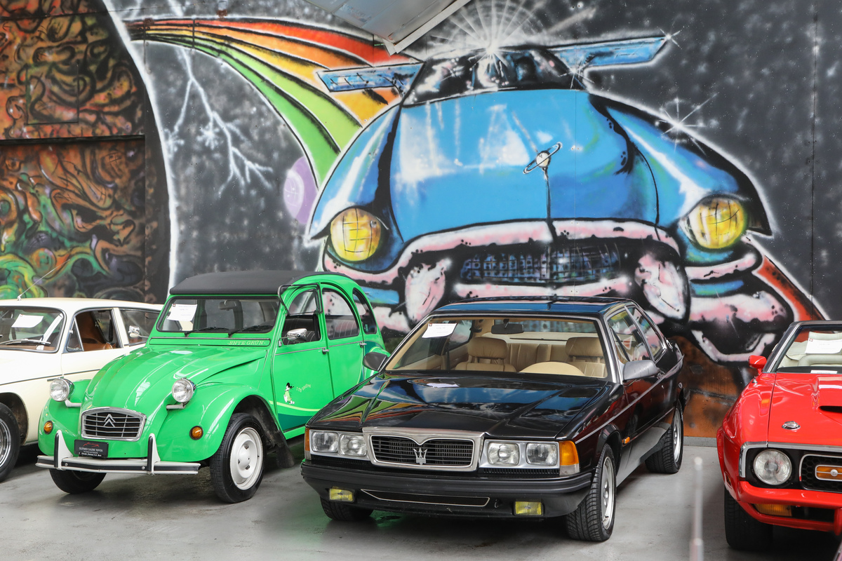 Sie wurden alle verkauft, der Citroën 2 CV, der Maserati Biturbo und der Ford Mustang - Frühlingsversteigerung der Oldtimer Galerie Toffen am 25. März 2023