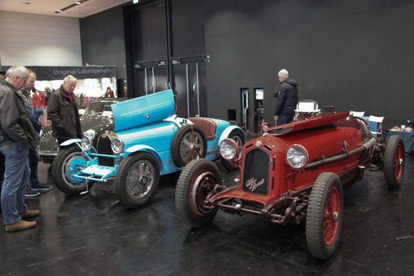 Sieht alt aus, ist aber fast neu - der Alfa Romeo Monza von PurSang - Retro Classics Bavaria 2017 in Nürnberg
