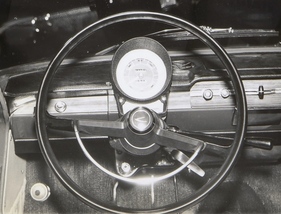 Simca 1300 (1963) - ein einziges zentrales Rundinstrument
