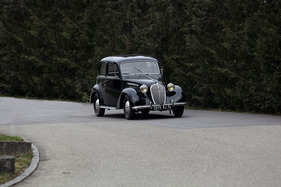Simca «8» 1200 (1950) - gewann mehrere Jahre in Folge den "Concours de Bidon cinque litres"