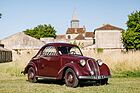 Simca 8 Coupé (1939) - Lot 006 at the Artcurial Musée Automobile du Château de Vernon auction 2025