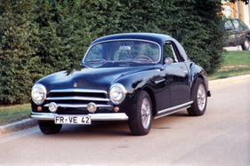 Simca 8 Super Sport (1951) - Teilnehmerfahrzeug an der Mille Miglia 1951, aufgenommen in den Achtzigerjahren