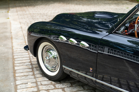 Simca-Abarth 8 Sport Cabriolet (1951) - als Lot 060 angeboten an der Gooding & Co Pebble Beach Versteigerung am 18./19. August 2023
