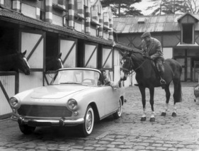 Simca Aronde Océane (1960) - die offene Version hatte die meisten Karosserieteile mit dem Coupé gemeinsam