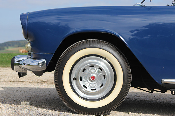 Simca Aronde Plein Ciel (1960) - Auch die Front erinnert an einen heiss gewaschenen Thunderbird