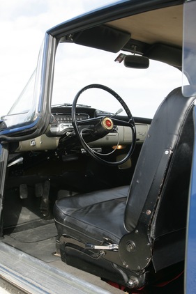 Simca Aronde Plein Ciel (1960) - Bequeme Sitzposition möglich