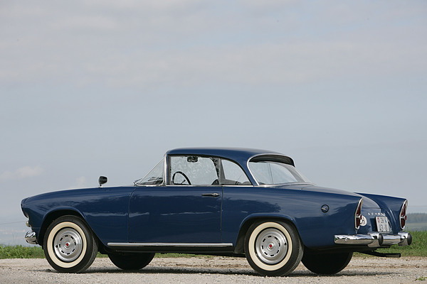Simca Aronde Plein Ciel (1960) - Grosszügiger Glaseinsatz, um den Blick zum Himmel zu gewährleisten