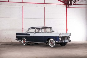 Simca Chambord (1959) - als Lot 60 angeboten an der Artcurial "On the Road" Versteigerung am 9. Oktober 2016
