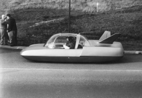 Simca Fulgur (1958) - mit Atomantrieb bis 5'000 km Reichweite Simca Fulgur (1958) - mit Atomantrieb bis 5'000 km Reichweite