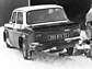 Simca Rallye 2 (1977) - Spezialversion "Coupe SRT 77" beim Reifenwechsel (© Archiv Automobil Revue) Simca Rallye 2 (1977) - Spezialversion "Coupe SRT 77" beim Reifenwechsel (© Archiv Automobil Revue)