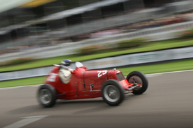 Simon Edwards im Maserati 4CM (1935) - Goodwood Trophy - Goodwood Revival 2015