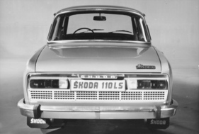 Škoda 110 LS (1974) – Inklusive Rückfahrleuchte